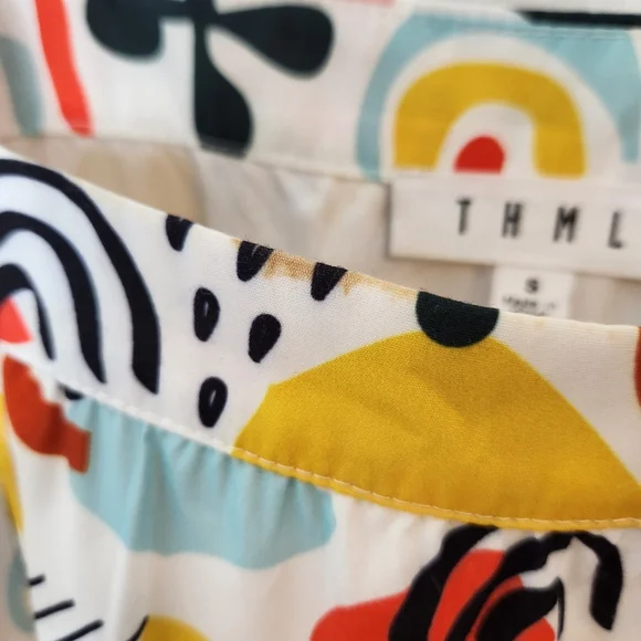 THML Multicolor Dress Flutter Sleeve with Abstract Design Size Small - Picture 11 of 11